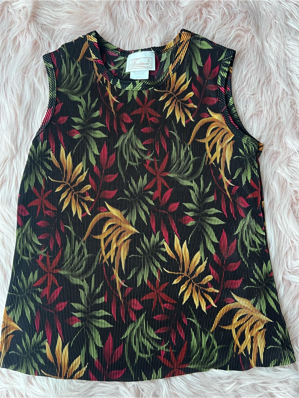 Vintage Made in CanadaBlack Tropical Print Sleeveless Blouse Tradition Medium